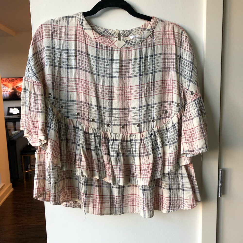 Cute peplum Zara top